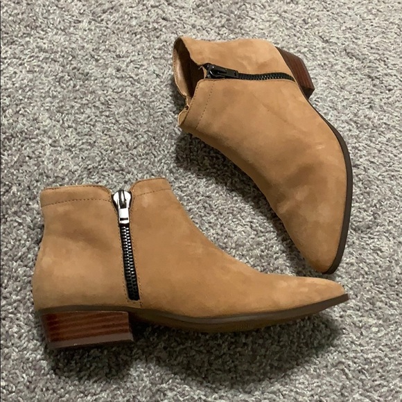 naturalizer booties